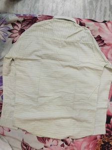 Men&#39;s Striped Shirt