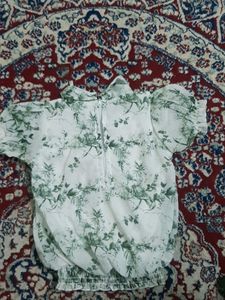 Girls' Floral Top &amp; Green Skirt Set