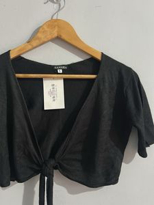 Black Tie Front Crop Top