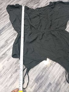Tank Top Black Girlish Look