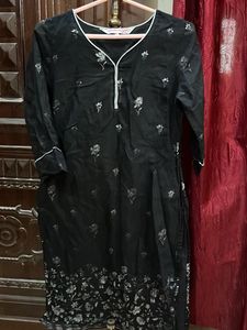 Black Kurti