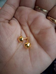 Beautiful New Big Size Dimond Cut Studs
