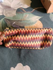 Estee Lauder Pouch