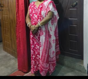 GoSriKi Women Rayon Blend Kurta Pant With Dupatta