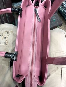 ✨ Premium Quality  Handbag 👜