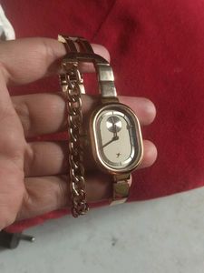 Fastrack Gold Women&#39;s Watch