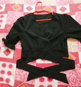 Urbanic Wrap Top