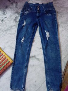Skinny Ripped Jeans