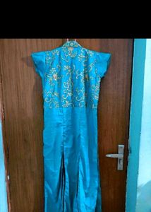 Gown Set