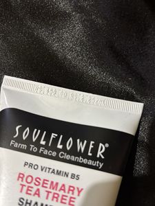 🍃 Soulflower – Rosemary &amp; Tea Tree Shampoo