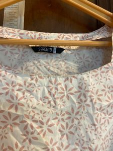 Floral Pullover Blouse