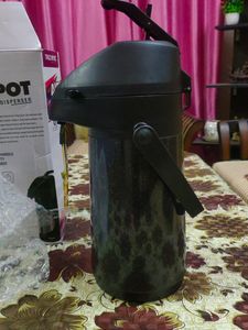 Trueware Airpot With Pump Dispenser....