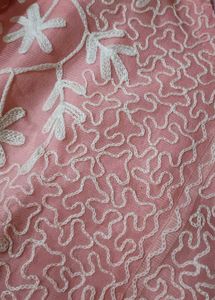 Elegant Pink Embroidered Kurta
