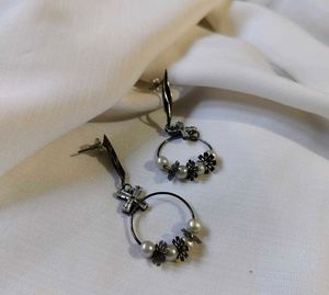 Pearl Drop Earrings