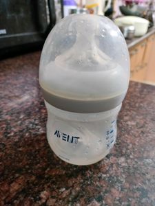 Philips Avent Feeding Bottles Pair