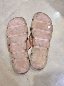 Lavie Pink Platform Slides
