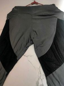 Workout Leggings - Gray and Black