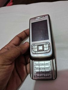 nokia E65