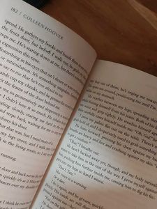 Ugly Love by Colleen Hoover