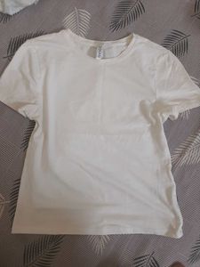 H&M Solid White Cropped Tee