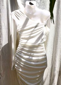 DAMN GORGEOUS RUCHED BODYCON