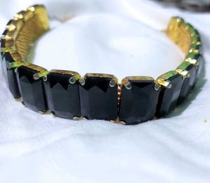 Choker necklace