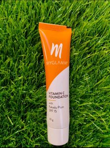 Myglamm Vitamin C Foundation