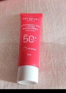 Tinted sunscreen sand