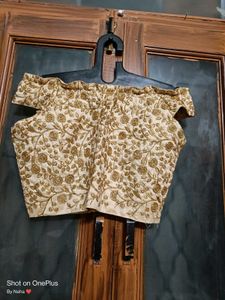 🇳🇿💫🔥 New Elegant Embroidered Blouse