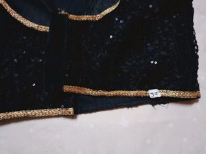 Black Blouse 🖤