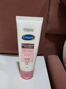 Cetaphil Brightness Reveal Face Wash