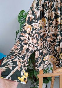 H&amp;M Floral Print Blouse -