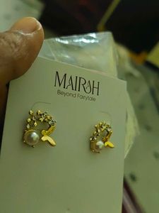 Mairah Butterfly Pearl Earrings