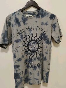 Graphic Print Tee
