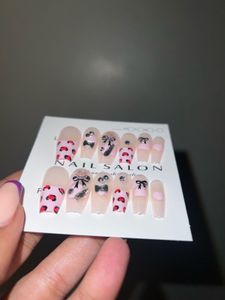 Press-On Nail Set