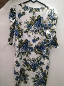 Floral Dress With Side Pockets