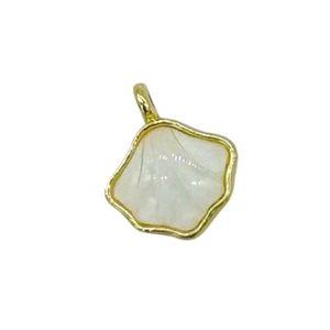 Shell Shape Pendent