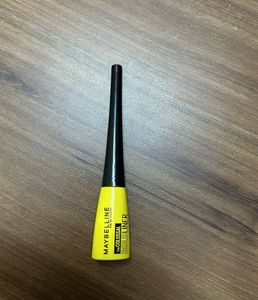 Maybelline  Colossal Bold Liner