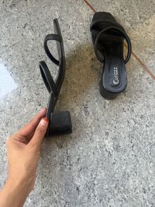 black chappal