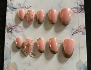 Press-On Nail Set