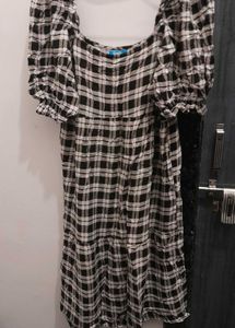 Deep Neck Plaid Puff Sleeve Tiered Dress