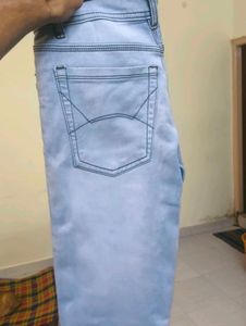 Light Wash Denim Jeans