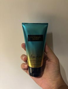 Victoria&#39;s Secret Aqua Kiss Lotion