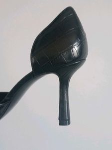 Mango Pumps
