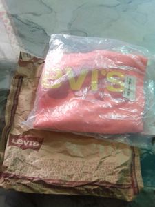 Original Levi&#39;s Woman Top