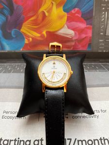 Titan Vintage Smile Calendar Watch