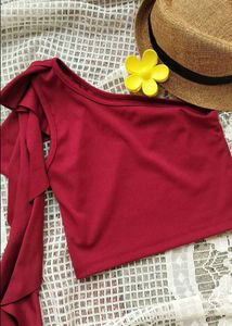 🎀Chic Maroon One-Shoulder Top🎀