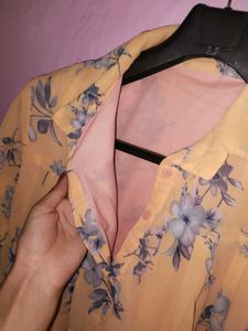 Light Yellow Top 💛