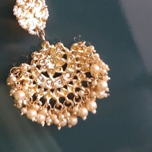 Nykaa Fashion Meenakari Chandbaali Maangtika