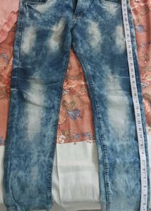 Flawless Mens Jeans At Reasonable Price